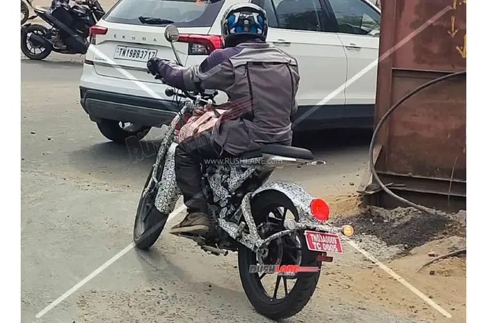 The Royal Enfield Flying Flea C6 electric motorcycle has been spotted undergoing testing on city roads.